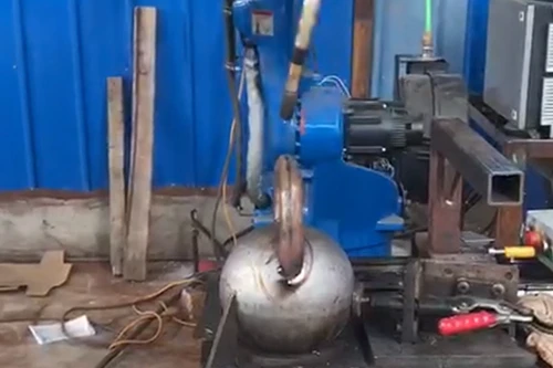Soldagem de equipamentos de ginástica